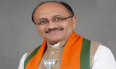 सिद्धार्थनाथ का अखिलेश पर तंज, कहा, नौ सौ चूहे खाकर बिल्ली हज को चली