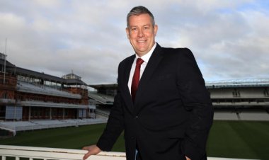 एश्ले जाइल्स ने जताई उम्मीद, एशेज श्रृंखला को प्रभावित नहीं करेगा "ओमिक्रोन"