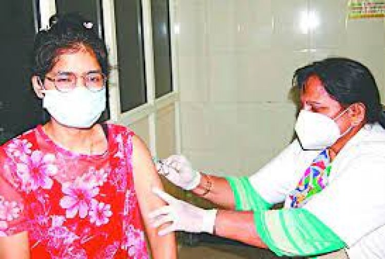 UP में टीकाकरण 14 करोड़ पार, देश में सर्वाधिक टीकाकरण करने वाला यूपी पहला राज्य