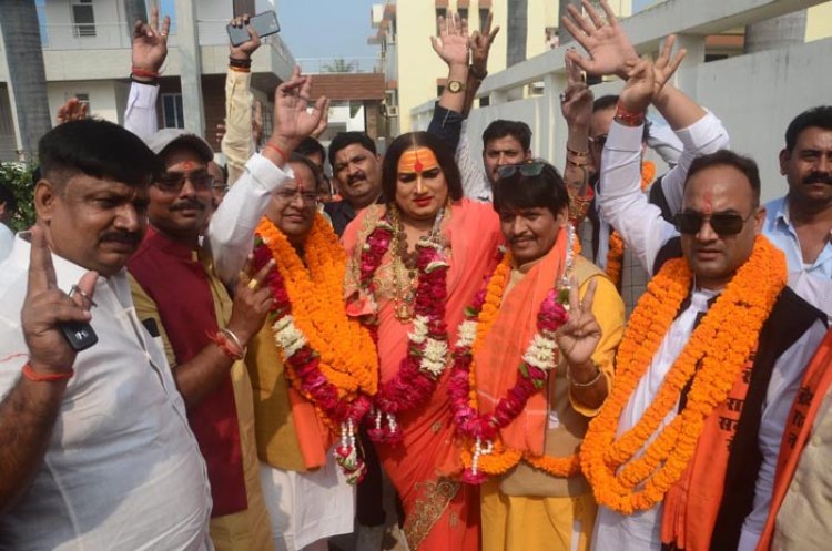किन्नर अखाड़ा के आचार्य महामंडलेश्वर ने सद्भावना यात्रा रवाना किया