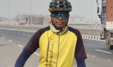 2500 किमी साइकिल चलाकर बाइसिकल मैन आफ इंडिया लोगों को बताएंगे टैक्स देने के फायदे