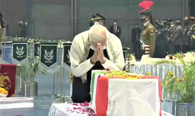 सीडीएस और वीर सपूतों को प्रधानमंत्री ने दी श्रद्धांजलि, रो पड़े परिजन