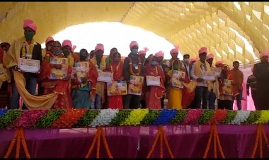 प्रयागराज : मुख्यमंत्री सामूहिक विवाह योजना में 1500 जोड़े बन्धन में बंधे