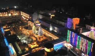 बम-बम बोल रहा है काशी