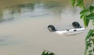 चंदौली : नहर में गिरी कार, तीन भाइयों समेत चार की मौत