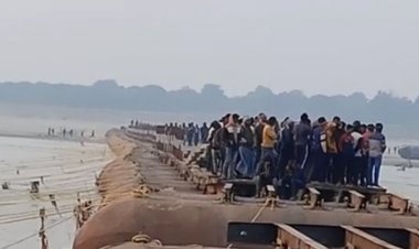 वाराणसी: गंगा में नाव पलटने से तीन लड़कियां डूबी, तलाश में गोताखोर जुटे