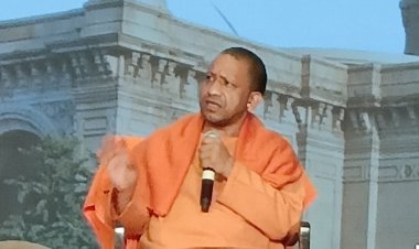 चुनाव की घोषणा से पहले बोले योगी, अच्छे विद्यार्थी परीक्षा में जाने से नहीं घबराते