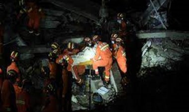 चीन के चोंगकिंग में विस्फोट में इमारत ढही, 16 लोगों की मौत