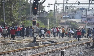 छात्रों के समर्थन में विभिन्न राजनीतिक संगठन बिहार बंद को लेकर सड़क पर उतरे