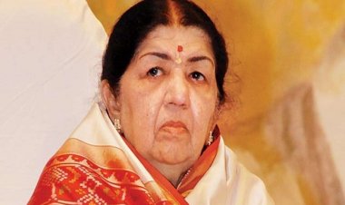 स्वर कोकिला लता मंगेशकर की अस्थियों का गोदावरी में विसर्जन