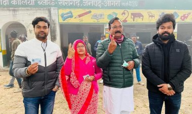 आगरा में शांतिपूर्वक चल रहा मतदान,11:00 बजे तक 20 फीसदी वोटिंग पूर्ण