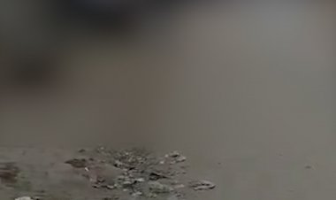 प्रयागराज में विस्फोट से साइकिल सवार युवक की मौत, चचेरा भाई घायल