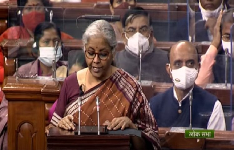 आम बजट वर्ष 2022-23: रक्षा क्षेत्र के लिए आयात होगा कम, स्टार्ट अप को दिया जाएगा बढ़ावा : वित्तमंत्री