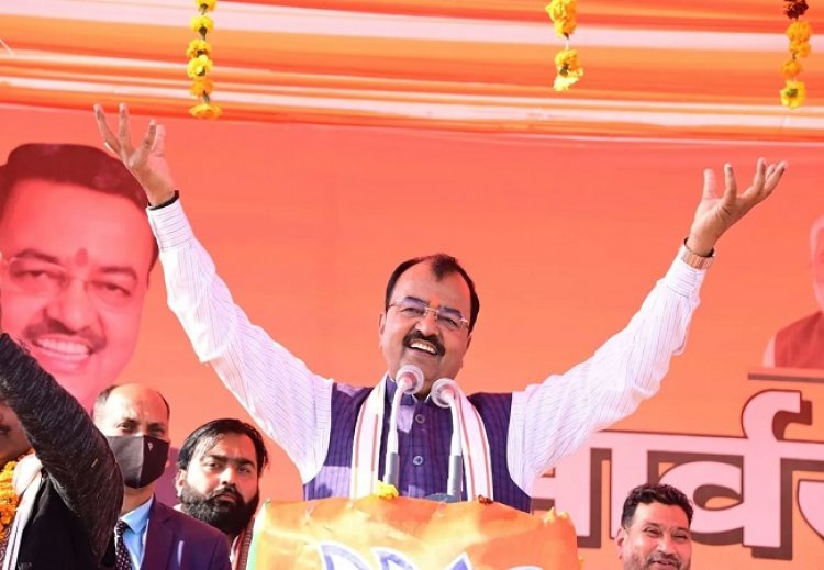 जिस गाड़ी पर सपा का झंडा उस गाड़ी में बैठा गुंडा - केशव मौर्य