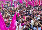 महिला दिवस पर कांग्रेस ने प्रियंका के नेतृत्व में निकाला पैदल मार्च