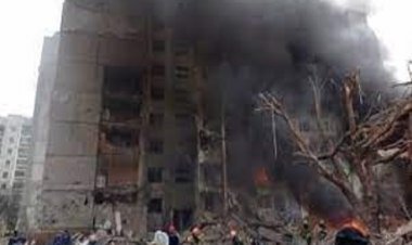 रूस-यूक्रेन युद्ध: कीव में धमाके, बोरोडियांका तबाह, तीन शहरों पर हवाई हमले की तैयारी