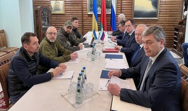 यूक्रेन ने रूस से तीसरे दौर की वार्ता को बताया सकारात्मक, मानवीय गलियारों को लेकर हुई चर्चा