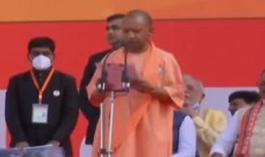 योगी आदित्यनाथ ने ली मुख्यमंत्री पद की शपथ