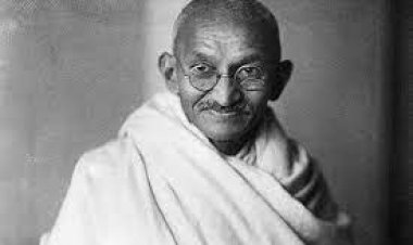 'आप' को क्या तकलीफ गांधी जी से