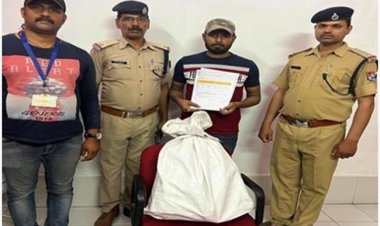 रेलवे ई-टिकटों का अवैध कारोबार करने वाला गिरफ्तार