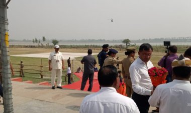 अयोध्या पहुंचे योगी, श्रीराम जन्मभूमि गर्भगृह पूजन में होंगे सम्मिलित