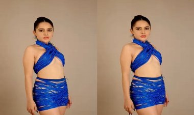 उर्फी जावेद ने पहनी तार से बनी ड्रेस, वायरल हुआ