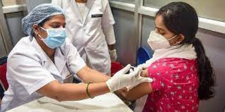 टीकाकरण के मामले में उप्र देश में अव्वल, टीके की डोज पहुंची 33 करोड़ पार