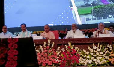 मुख्यमंत्री योगी ने 100 दिन का पेश किया रिपोर्ट कार्ड