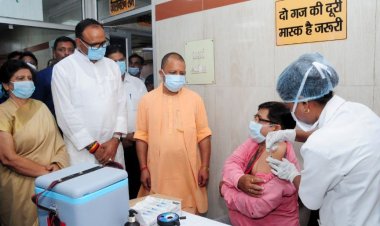 मुख्यमंत्री योगी ने किया बूस्टर डोज अभियान का शुभारम्भ