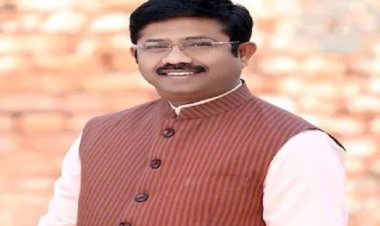 नंदी ने अखिलेश को दिया जवाब, कहा- जो अपने पिता का अपमान करे उनसे क्या बात करें