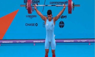 राष्ट्रमंडल खेल 2022 : भारोत्तोलक अचिंता शुली ने भारत को दिलाया तीसरा स्वर्ण