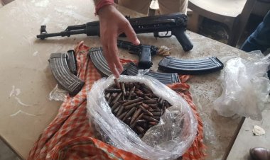 पूर्व विधायक विजय मिश्र के पेट्रोल पंप से एके-47 और चार मैगजीन बरामद