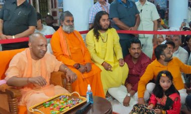 भगवान बाल कृष्ण एवं राधा बन आए बच्चों ने मोहा मन