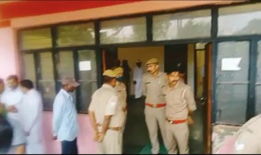 लखीमपुर खीरी की यह घटना 'कुछ' कहती है...!