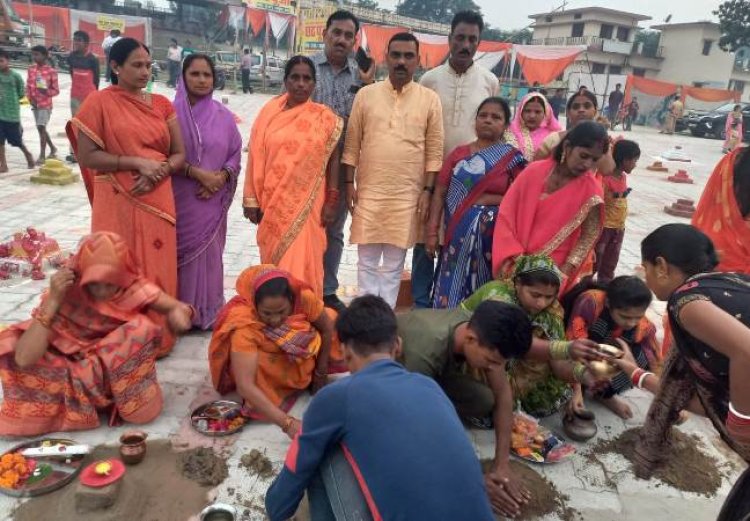 छठ पूजा : खरना से शुरू हुआ 36 घंटे का निराहारी उपवास