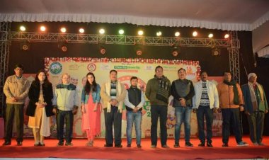 भजनों से दी प्रधानमंत्री की माता जी हीराबेन को श्रद्धांजलि