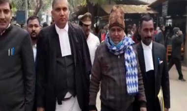 मुझे फर्जी फंसाया गया : गायत्री प्रसाद प्रजापति