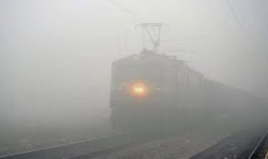 रेलवे ने कोहरे की वजह 297 ट्रेनों को निरस्त किया
