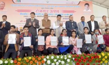 रोजगार मेला :108 कंपनियों ने 4743 युवाओं का किया चयन, अब तक एक लाख को मिली नौकरी