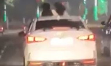 अब चलती कार में अश्लील हरकत करते दिखे युवक-युवती