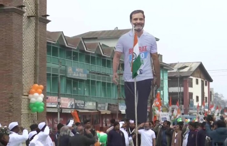 राहुल गांधी ने लाल चौक में फहराया तिरंगा, भारत जोड़ो यात्रा अपने अंतिम पड़ाव पर