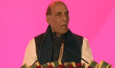 भारत की बढ़ती साख में उद्योग जगत का विशेष योगदान: राजनाथ सिंह