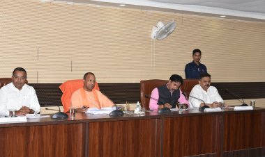 बिजली कर्मियों के हड़ताल की सीएम योगी ने ली जानकारी,बोले- अराजकता पैदा करने वाले विद्युत कर्मियों के नाम सूचीबद्ध करें