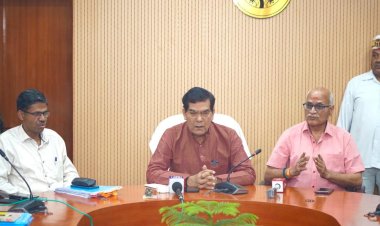 ऊर्जा मंत्री से वार्ता के बाद उप्र में बिजली कर्मचारियों की हड़ताल खत्म