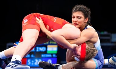 एशियन कुश्ती चैंपियनशिप: निशा ने रजत और प्रिया ने जीता कांस्य पदक