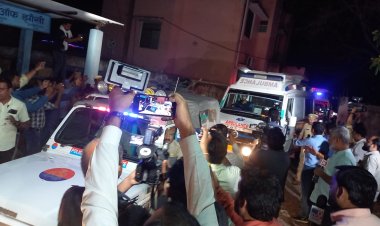 एनकाउंटर अपडेट : रात करीब डेढ़ बजे असद और गुलाम के शव झांसी से हुए रवाना