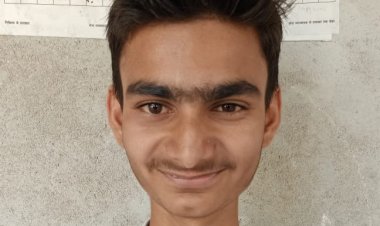 अध्यापक के बेटे कुशाग्र ने हाईस्कूल में पाया दूसरा स्थान, बनना चहता है चिकित्सक