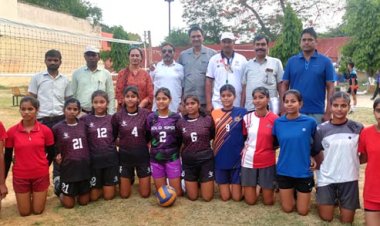 प्रयागराज की सबजूनियर मंडलीय बालिका वॉलीबाल टीम घोषित