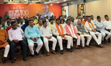 भाजपा कार्यकर्ताओं के अलावा स्कूलों व मदरसों के बच्चों ने भी सुनी 'मन की बात'