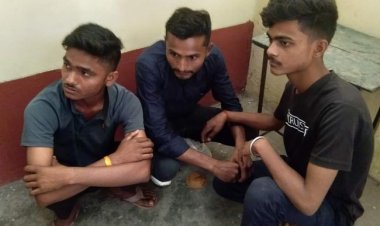 जार्जटाउन व तेलियरगंज में फर्जी मतदान करते पकड़ी गयी महिलाएं